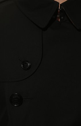 Мужской хлопковый тренч BURBERRY черного цвета, арт. 8045863 | Фото 5 (Мужское Кросс-КТ: Тренчкот-верхняя одежда; Рукава: Длинные; Длина (верхняя одежда): До середины бедра; Материал внешний: Хлопок; Материал подклада: Хлопок; Стили: Кэжуэл)