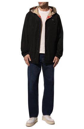 Мужская двусторонняя куртка BURBERRY черного цвета, арт. 8043403 | Фото 2 (Рукава: Длинные; Длина (верхняя одежда): Короткие; Материал подклада: Синтетический материал; Материал внешний: Синтетический материал; Кросс-КТ: Куртка, Ветровка; Стили: Кэжуэл)