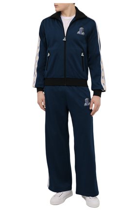 Мужские брюки LANVIN синего цвета по цене 95500 руб., арт. RM-TR0055-J132-P22 | Фото 2 Мужские брюки LANVIN синего цвета, арт. RM-TR0055-J132-P22 | Фото 2 (Материал внешний: Хлопок, Синтетический материал; Длина (брюки, джинсы): Стандартные; Случай: Повседневный; Стили: Спорт-шик)
