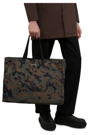 Мужская текстильная сумка-шопер ALEXANDER MCQUEEN хаки цвета по цене 68750 руб., арт. 662865/1AAE1 | Фото 2 Мужская текстильная сумка-шопер ALEXANDER MCQUEEN хаки цвета, арт. 662865/1AAE1 | Фото 2 (Материал: Текстиль; Размер: large)