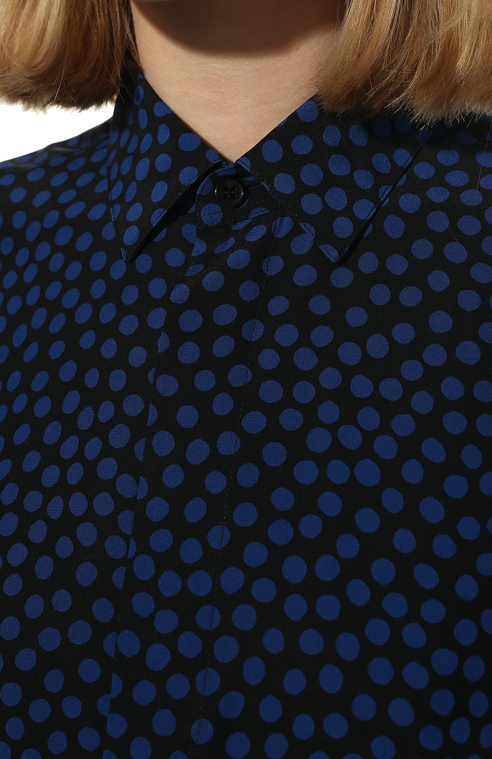 Женская шелковая рубашка SAINT LAURENT синего цвета, арт. 646850/Y3E71 | Фото 5 (Материал внешний: Шелк; Рукава: Длинные; Женское Кросс-КТ: Рубашка-одежда; Принт: С принтом; Длина (для топов): Удлиненные; Стили: Кэжуэл)