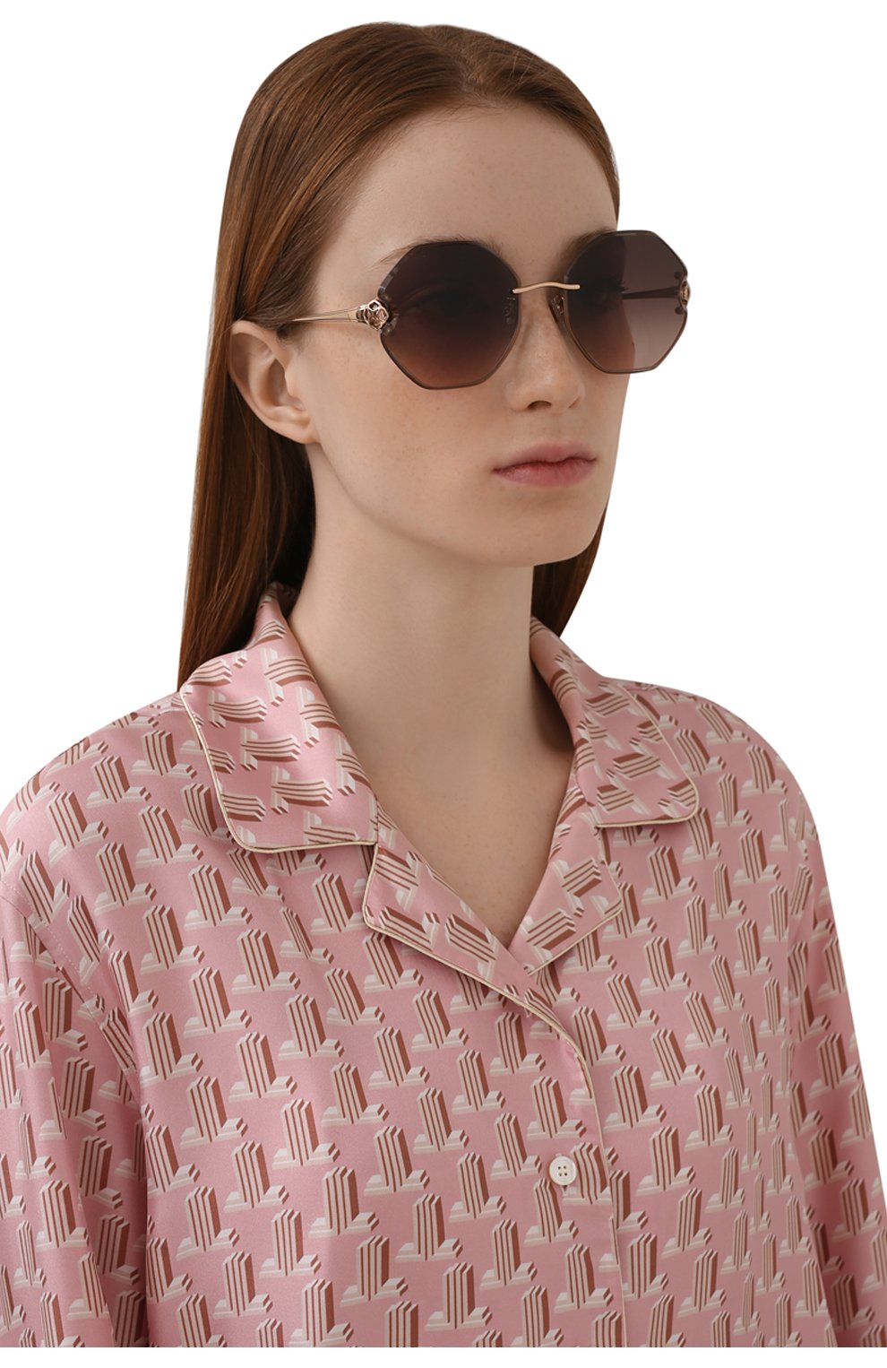 Женские солнцезащитные очки CHOPARD розового цвета, арт. F85S 8FC | Фото 2 (Тип очков: С/з; Оптика Гендер: оптика-женское; Очки форма: Круглые)