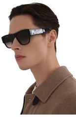 Женские солнцезащитные очки ALEXANDER MCQUEEN черного цвета, арт. AM0328S 001 | Фото 3 (Кросс-КТ: С/з-унисекс; Тип очков: С/з; Очки форма: Квадратные; Оптика Гендер: оптика-унисекс)