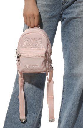 Женский рюкзак kampus mini KENZO светло-розового цвета, арт. FA65SF301F20 | Фото 2 (Ремень/цепочка: На ремешке; Размер: mini; Материал: Текстиль)