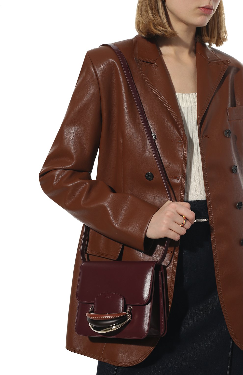 Женская сумка kattie CHLOÉ бордового цвета по цене 181500 руб., арт. CHC22SS500G14 | Фото 2 Женская сумка kattie CHLOÉ бордового цвета, арт. CHC22SS500G14 | Фото 2 (Сумки-технические: Сумки через плечо; Материал: Натуральная кожа; Региональные ограничения белый список (Axapta Mercury): RU; Размер: mini; Ремень/цепочка: На ремешке)
