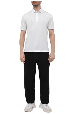 Мужское хлопковое поло ERMENEGILDO ZEGNA белого цвета по цене 33350 руб., арт. UZ349/750 | Фото 2 Мужское хлопковое поло ERMENEGILDO ZEGNA белого цвета, арт. UZ349/750 | Фото 2 (Длина (для топов): Стандартные; Рукава: Короткие; Материал внешний: Хлопок; Застежка: Пуговицы; Стили: Кэжуэл)
