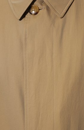 Мужской хлопковый плащ BURBERRY бежевого цвета, арт. 8018811 | Фото 5 (Мужское Кросс-КТ: Плащ-верхняя одежда; Рукава: Длинные; Длина (верхняя одежда): До середины бедра; Материал внешний: Хлопок; Стили: Классический, Кэжуэл; Материал подклада: Хлопок)
