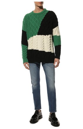 Мужские джинсы 7 FOR ALL MANKIND синего цвета по цене 31400 руб., арт. JSMXC150HE | Фото 2 Мужские джинсы 7 FOR ALL MANKIND синего цвета, арт. JSMXC150HE | Фото 2 (Длина (брюки, джинсы): Стандартные; Материал внешний: Хлопок, Деним; Кросс-КТ: Деним; Силуэт М (брюки): Узкие; Детали: Потертости; Стили: Кэжуэл)