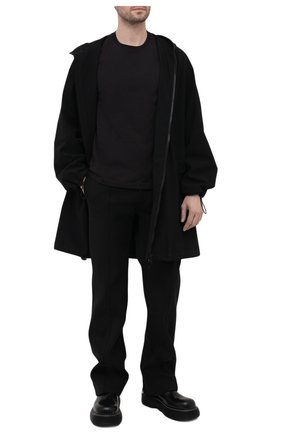 Мужские шерстяные брюки BOTTEGA VENETA черного цвета по цене 152000 руб., арт. 682351/V0IV0 | Фото 2 Мужские шерстяные брюки BOTTEGA VENETA черного цвета, арт. 682351/V0IV0 | Фото 2 (Длина (брюки, джинсы): Стандартные; Материал внешний: Шерсть; Случай: Повседневный; Стили: Минимализм)