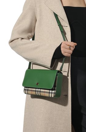 Женская сумка hampshire BURBERRY зеленого цвета, арт. 8049651 | Фото 2 (Размер: mini; Материал: Экокожа; Ремень/цепочка: На ремешке; Сумки-технические: Сумки через плечо)