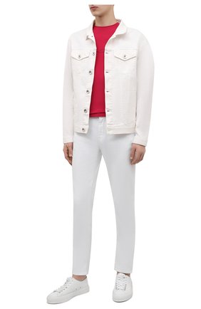 Мужская футболка из вискозы GIORGIO ARMANI красного цвета по цене 29950 руб., арт. 6GST56/SJP4Z | Фото 2 Мужская футболка из вискозы GIORGIO ARMANI красного цвета, арт. 6GST56/SJP4Z | Фото 2 (Материал внешний: Вискоза; Длина (для топов): Стандартные; Рукава: Короткие; Принт: С принтом; Стили: Кэжуэл)