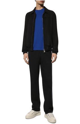 Мужская хлопковая футболка zegna x maserati ERMENEGILDO ZEGNA синего цвета по цене 35650 руб., арт. UZ311/706M | Фото 2 Мужская хлопковая футболка zegna x maserati ERMENEGILDO ZEGNA синего цвета, арт. UZ311/706M | Фото 2 (Длина (для топов): Стандартные; Рукава: Короткие; Материал внешний: Хлопок; Принт: Без принта; Стили: Кэжуэл)