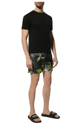 Мужские шлепанцы icon DSQUARED2 черного цвета по цене 20650 руб., арт. FFM0023 17205014 | Фото 2 Мужские шлепанцы icon DSQUARED2 черного цвета, арт. FFM0023 17205014 | Фото 2 (Материал внешний: Экокожа; Длина стельки: 30,2)