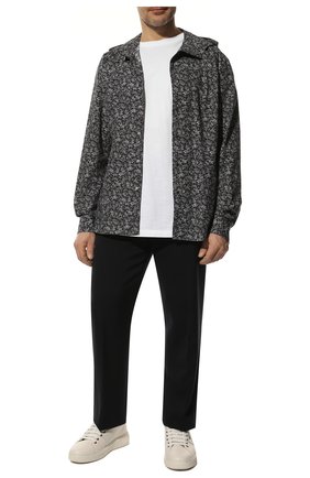 Мужская хлопковая рубашка KITON черно-белого цвета по цене 63400 руб., арт. UMCMARH0807804/46-50 | Фото 2 Мужская хлопковая рубашка KITON черно-белого цвета, арт. UMCMARH0807804/46-50 | Фото 2 (Длина (для топов): Стандартные; Рукава: Длинные; Материал внешний: Хлопок; Случай: Повседневный; Big sizes: Big Sizes; Воротник: С капюшоном; Манжеты: На кнопках; Принт: С принтом; Стили: Кэжуэл)