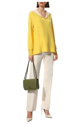 Женская шелковая блузка LORO PIANA желтого цвета, арт. FAM0910 | Фото 2 (Материал внешний: Шелк; Длина (для топов): Стандартные; Рукава: Длинные; Женское Кросс-КТ: Блуза-одежда; Стили: Романтичный; Принт: Без принта)