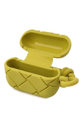 Чехол для airpods pro BOTTEGA VENETA салатового цвета по цене 15400 руб., арт. 691715/V0EY0 | Фото 3 Чехол для airpods pro BOTTEGA VENETA салатового цвета, арт. 691715/V0EY0 | Фото 3 (Материал: Пластик)