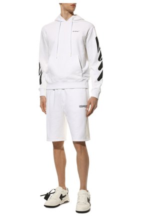 Мужские хлопковые шорты OFF-WHITE белого цвета по цене 37600 руб., арт. 0MCI013S22FLE006 | Фото 2 Мужские хлопковые шорты OFF-WHITE белого цвета, арт. 0MCI013S22FLE006 | Фото 2 (Материал внешний: Хлопок; Длина Шорты М: Ниже колена; Кросс-КТ: Трикотаж; Принт: С принтом; Стили: Спорт-шик)