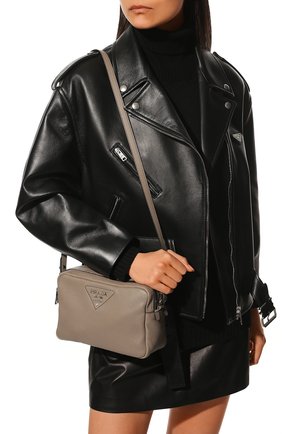Женская сумка flou PRADA темно-бежевого цвета, арт. 1BH082-2DKV-F0572-3OM | Фото 2 (Ремень/цепочка: На ремешке; Материал: Натуральная кожа; Размер: small; Сумки-технические: Сумки через плечо)