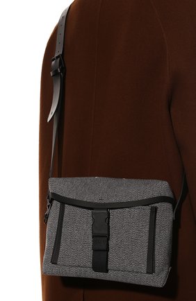 Мужская текстильная сумка MAISON MARGIELA серого цвета, арт. S55WG0130/P4330 | Фото 2 (Ремень/цепочка: На ремешке; Размер: medium; Материал: Текстиль)
