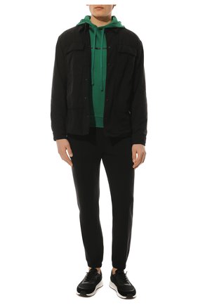 Мужские шерстяные джоггеры ERMENEGILDO ZEGNA черного цвета по цене 95300 руб., арт. UZ565/TR2 | Фото 2 Мужские шерстяные джоггеры ERMENEGILDO ZEGNA черного цвета, арт. UZ565/TR2 | Фото 2 (Материал внешний: Шерсть; Длина (брюки, джинсы): Стандартные; Мужское Кросс-КТ: Брюки-трикотаж; Силуэт М (брюки): Джоггеры; Стили: Кэжуэл, Спорт-шик)