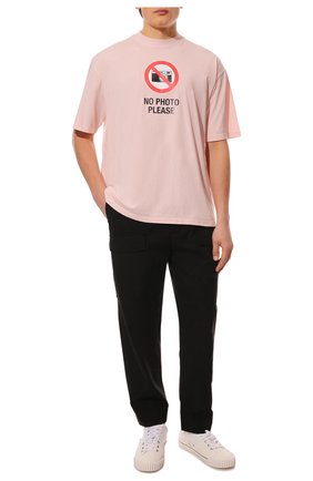Мужская хлопковая футболка DIEGO VENTURINO светло-розового цвета, арт. SS22-DV TS0 NPPD | Фото 2 (Длина (для топов): Стандартные; Материал внешний: Хлопок; Рукава: Короткие; Принт: С принтом; Стили: Гранж)