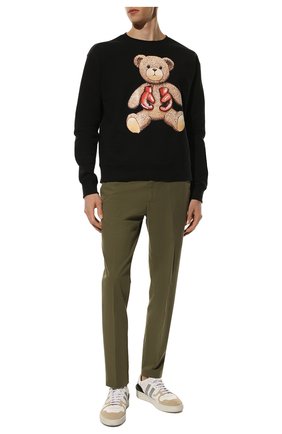 Мужской хлопковый свитшот DOMREBEL черного цвета по цене 29950 руб., арт. SITTING BEAR/SWEATSHIRT | Фото 2 Мужской хлопковый свитшот DOMREBEL черного цвета, арт. SITTING BEAR/SWEATSHIRT | Фото 2 (Материал внешний: Хлопок; Рукава: Длинные; Длина (для топов): Стандартные; Мужское Кросс-КТ: свитшот-одежда; Принт: С принтом; Стили: Гранж)