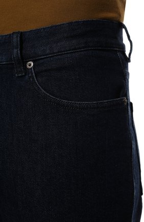 Мужские джинсы ERMENEGILDO ZEGNA темно-синего цвета, арт. UZI70/GAN | Фото 5 (Силуэт М (брюки): Прямые; Кросс-КТ: Деним; Длина (брюки, джинсы): Стандартные; Материал внешний: Хлопок, Деним; Стили: Кэжуэл)