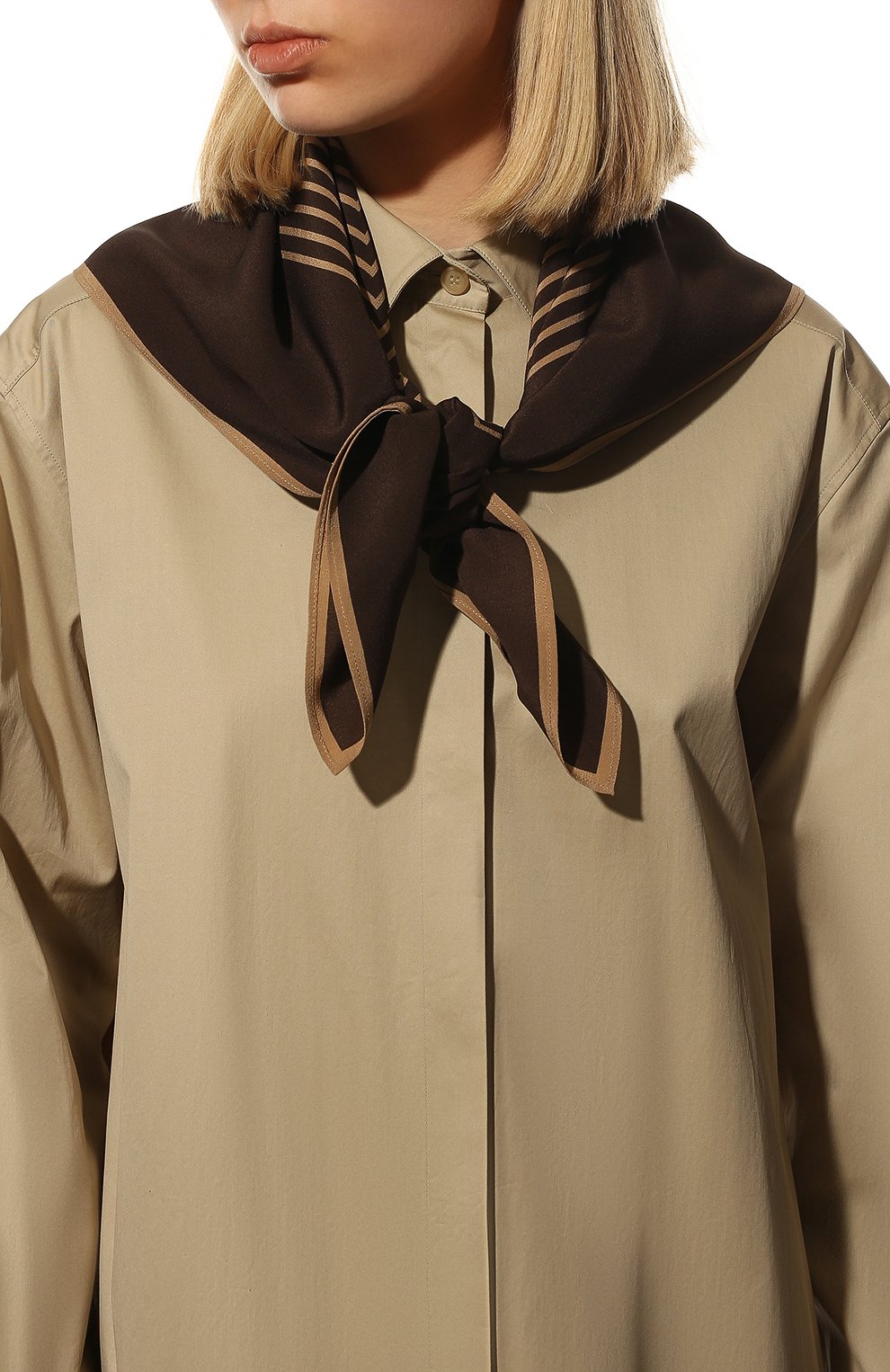 Женский шелковый платок TOTÊME коричневого цвета, арт. 213-853-801 | Фото 2 (Принт: С принтом; Материал: Текстиль, Шелк; Региональные ограничения белый список (Axapta Mercury): RU)