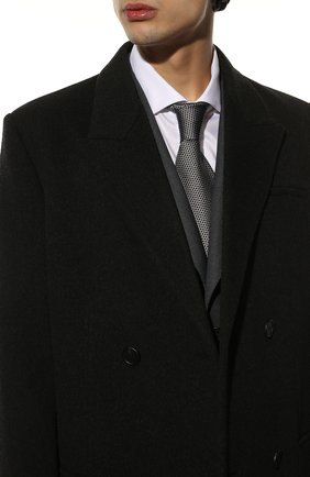 Мужской шелковый галстук TOM FORD черно-белого цвета, арт. 3TF22/XTF | Фото 2 (Материал: Шелк, Текстиль; Принт: С принтом)