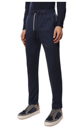Мужские хлопковые брюки CAPOBIANCO темно-синего цвета, арт. 12M701.BI00. | Фото 3 (Длина (брюки, джинсы): Стандартные; Случай: Повседневный; Материал внешний: Хлопок; Стили: Спорт-шик)