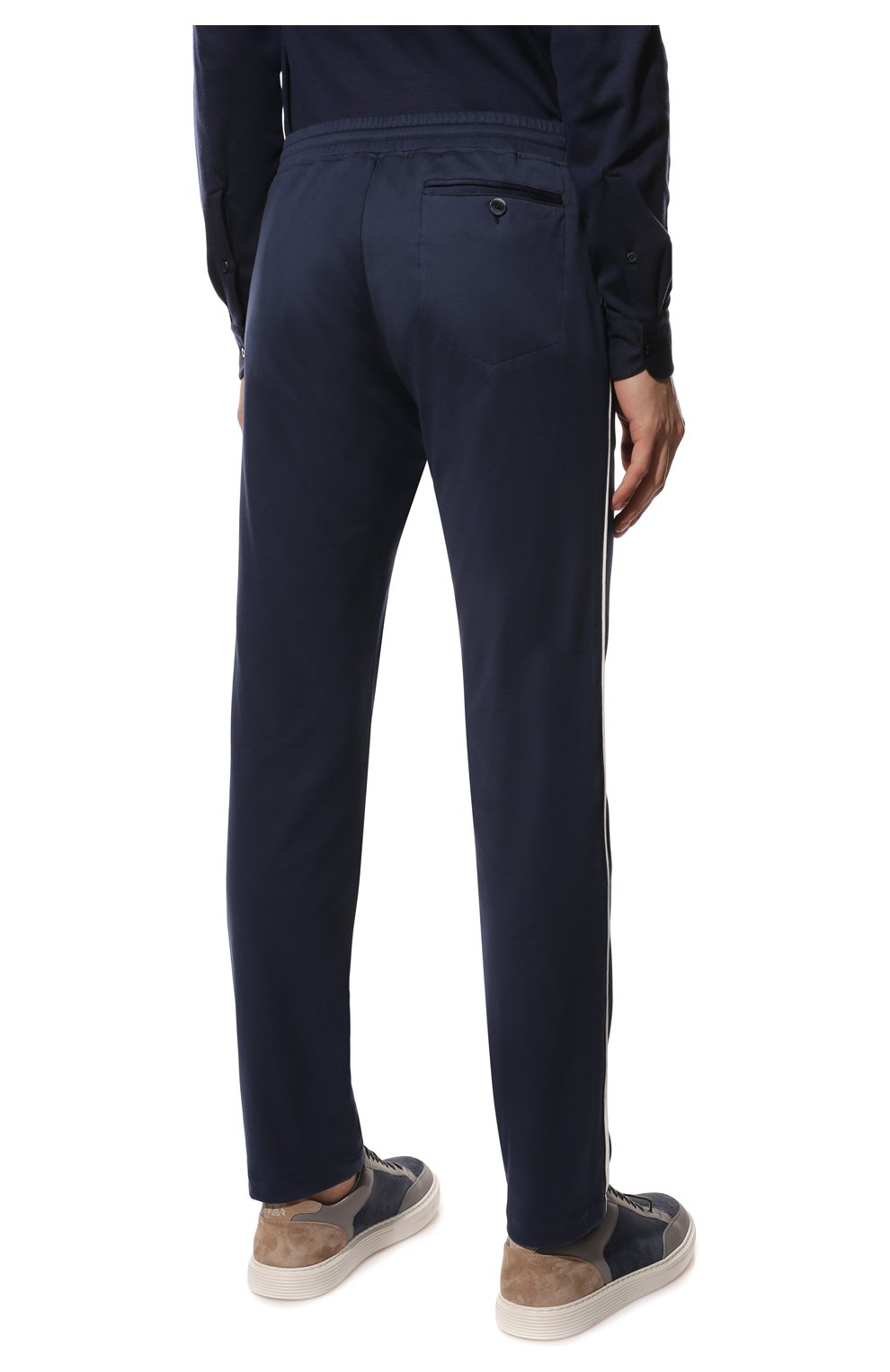 Мужские хлопковые брюки CAPOBIANCO темно-синего цвета, арт. 12M701.BI00. | Фото 4 (Длина (брюки, джинсы): Стандартные; Случай: Повседневный; Материал внешний: Хлопок; Стили: Спорт-шик)