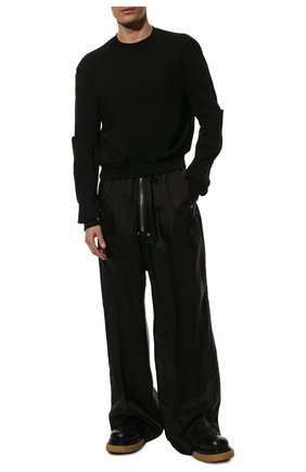 Мужской хлопковый свитшот RICK OWENS черного цвета по цене 62200 руб., арт. RU01B1279/BA | Фото 2 Мужской хлопковый свитшот RICK OWENS черного цвета, арт. RU01B1279/BA | Фото 2 (Рукава: Длинные; Принт: Без принта; Мужское Кросс-КТ: свитшот-одежда; Стили: Минимализм; Материал внешний: Хлопок; Длина (для топов): Стандартные)