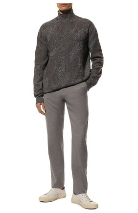 Мужские шерстяные брюки CANALI серого цвета, арт. V1659/AR03652 | Фото 2 (Случай: Повседневный; Стили: Кэжуэл; Длина (брюки, джинсы): Стандартные; Материал внешний: Шерсть)