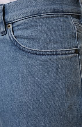 Мужские джинсы ERMENEGILDO ZEGNA голубого цвета, арт. UZI70/CITY | Фото 5 (Силуэт М (брюки): Прямые; Кросс-КТ: Деним; Длина (брюки, джинсы): Стандартные; Материал внешний: Хлопок, Деним; Стили: Кэжуэл)