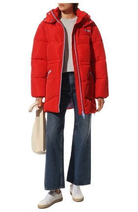 Женская утепленная куртка GANNI красного цвета, арт. F6704 | Фото 2 (Материал внешний: Синтетический материал; Кросс-КТ: Куртка, Утепленный; Рукава: Длинные; Стили: Спорт-шик; Длина (верхняя одежда): До середины бедра; Материал подклада: Синтетический материал; Региональные ограничения белый список (Axapta Mercury): RU)