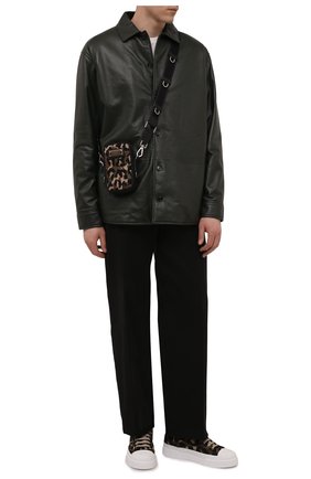 Мужская текстильная сумка DOLCE & GABBANA хаки цвета по цене 108500 руб., арт. BM2041/AQ755 | Фото 3 Мужская текстильная сумка DOLCE & GABBANA хаки цвета, арт. BM2041/AQ755 | Фото 3 (Региональные ограничения белый список (Axapta Mercury): RU; Размер: mini; Ремень/цепочка: На ремешке; Материал: Текстиль)