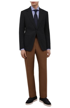 Мужской шерстяной пиджак TOM FORD темно-синего цвета по цене 391500 руб., арт. 311R34/10SP40 | Фото 2 Мужской шерстяной пиджак TOM FORD темно-синего цвета, арт. 311R34/10SP40 | Фото 2 (Стили: Кэжуэл; Длина (для топов): Стандартные; Случай: Повседневный; Пиджаки М: Приталенный; Материал подклада: Шелк, Купро; 1-2-бортные: Однобортные; Материал внешний: Шерсть; Рукава: Длинные; Региональные ограничения белый список (Axapta Mercury): RU)