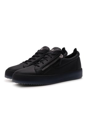 Мужские кожаные кеды GIUSEPPE ZANOTTI DESIGN черного цвета по цене 72350 руб., арт. RM20015/005 | Фото 1 Мужские кожаные кеды GIUSEPPE ZANOTTI DESIGN черного цвета, арт. RM20015/005 | Фото 1 (Материал внутренний: Натуральная кожа; Материал утеплителя: Без утеплителя; Материал внешний: Кожа; Подошва: Массивная; Региональные ограничения белый список (Axapta Mercury): RU; Стили: Классический)