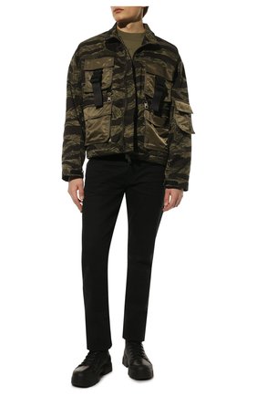 Мужская хлопковая куртка DOLCE & GABBANA хаки цвета по цене 227000 руб., арт. G9XC4T/FS6MT | Фото 2 Мужская хлопковая куртка DOLCE & GABBANA хаки цвета, арт. G9XC4T/FS6MT | Фото 2 (Рукава: Длинные; Кросс-КТ: Куртка, Ветровка; Материал внешний: Хлопок; Стили: Милитари; Длина (верхняя одежда): Короткие; Региональные ограничения белый список (Axapta Mercury): RU)