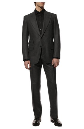 Мужской шерстяной костюм TOM FORD темно-серого цвета по цене 449500 руб., арт. 322R84/21AL43 | Фото 1 Мужской шерстяной костюм TOM FORD темно-серого цвета, арт. 322R84/21AL43 | Фото 1 (Материал подклада: Купро, Шелк; Рукава: Длинные; Материал внешний: Шерсть; Костюмы М: Однобортный; Стили: Классический; Региональные ограничения белый список (Axapta Mercury): RU)