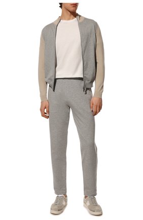 Мужские хлопковые брюки CANALI серого цвета по цене 44950 руб., арт. T0699/MJ01503 | Фото 2 Мужские хлопковые брюки CANALI серого цвета, арт. T0699/MJ01503 | Фото 2 (Случай: Повседневный; Длина (брюки, джинсы): Стандартные; Материал внешний: Хлопок; Стили: Спорт-шик; Региональные ограничения белый список (Axapta Mercury): RU)