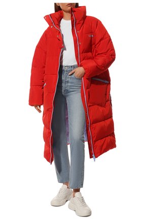 Женская утепленная куртка GANNI красного цвета, арт. F6697 | Фото 2 (Материал внешний: Синтетический материал; Кросс-КТ: Куртка, Утепленный; Материал подклада: Синтетический материал; Длина (верхняя одежда): Длинные; Стили: Спорт-шик; Рукава: Длинные; Региональные ограничения белый список (Axapta Mercury): RU)