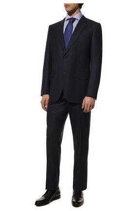 Мужская хлопковая сорочка CORNELIANI голубого цвета по цене 29100 руб., арт. 89P112-2111213/00 | Фото 2 Мужская хлопковая сорочка CORNELIANI голубого цвета, арт. 89P112-2111213/00 | Фото 2 (Рукава: Длинные; Длина (для топов): Стандартные; Материал внешний: Хлопок; Региональные ограничения белый список (Axapta Mercury): RU; Случай: Формальный; Манжеты: На пуговицах; Воротник: Акула; Рубашки М: Regular Fit; Принт: Без принта, Однотонные; Стили: Классический)