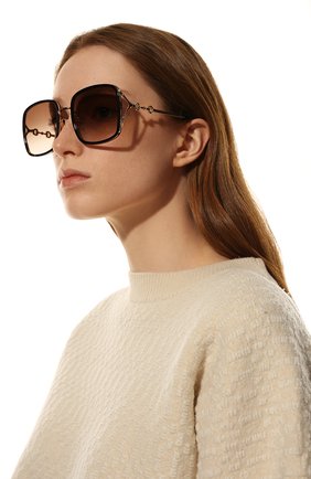 Женские солнцезащитные очки GUCCI коричневого цвета, арт. GG1016SK 003 | Фото 2 (Тип очков: С/з; Оптика Гендер: оптика-женское; Очки форма: Квадратные)