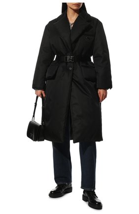 Женское пальто PRADA черного цвета, арт. 29Z862-1WQ8-F0002-212 | Фото 2 (Длина (верхняя одежда): Длинные; Материал внешний: Синтетический материал; Рукава: Длинные; 1-2-бортные: Однобортные; Стили: Спорт-шик; Женское Кросс-КТ: Пуховик-пальто)