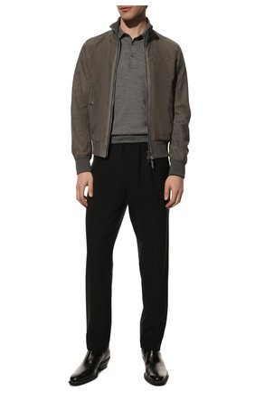 Мужская замшевая куртка TOM FORD темно-серого цвета по цене 667000 руб., арт. BZ414/TFL540 | Фото 2 Мужская замшевая куртка TOM FORD темно-серого цвета, арт. BZ414/TFL540 | Фото 2 (Длина (верхняя одежда): Короткие; Материал внешний: Натуральная кожа, Замша; Рукава: Длинные; Мужское Кросс-КТ: Кожа и замша; Кросс-КТ: Куртка; Стили: Кэжуэл)
