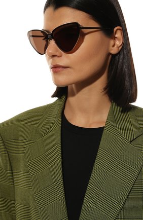 Женские солнцезащитные очки BALENCIAGA коричневого цвета, арт. 681950/T0005 | Фото 2 (Тип очков: С/з; Оптика Гендер: оптика-женское; Очки форма: Cat-eye)