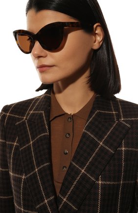 Женские солнцезащитные очки BALENCIAGA коричневого цвета, арт. 681948/T0001 | Фото 2 (Тип очков: С/з; Оптика Гендер: оптика-женское; Очки форма: Cat-eye)