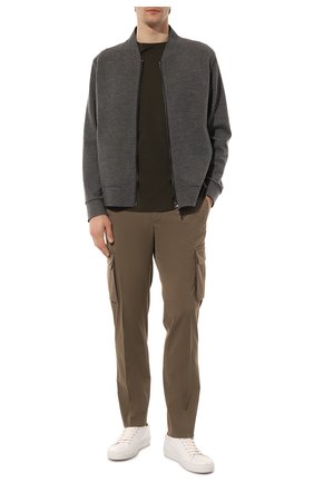 Мужская хлопковая футболка CANALI хаки цвета по цене 20600 руб., арт. T0691/MJ01037 | Фото 2 Мужская хлопковая футболка CANALI хаки цвета, арт. T0691/MJ01037 | Фото 2 (Длина (для топов): Стандартные; Рукава: Короткие; Материал внешний: Хлопок; Принт: Без принта; Стили: Милитари)