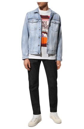 Мужская хлопковая футболка DSQUARED2 белого цвета по цене 29050 руб., арт. S74GD0929/S23009 | Фото 2 Мужская хлопковая футболка DSQUARED2 белого цвета, арт. S74GD0929/S23009 | Фото 2 (Рукава: Короткие; Материал внешний: Хлопок; Длина (для топов): Стандартные; Стили: Кэжуэл; Принт: С принтом)